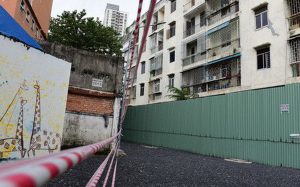 Read more about the article Cận cảnh chung cư nghiêng ở Sài Gòn bị đề nghị tháo dỡ khẩn cấp