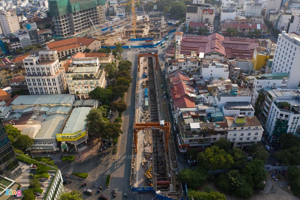 Read more about the article Tháng 4, rào chắn metro số 1 trên đường Lê Lợi sẽ được tháo dỡ.